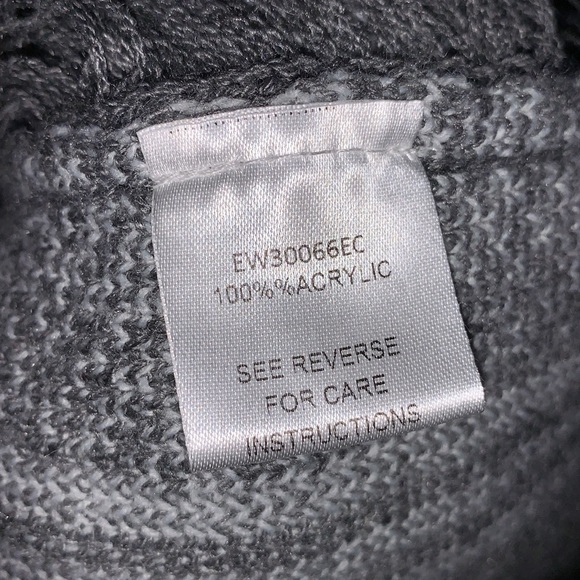 En Crème Aztec chevron asymmetrical sleeveless vest open cardigan sweater - Picture 5 of 5